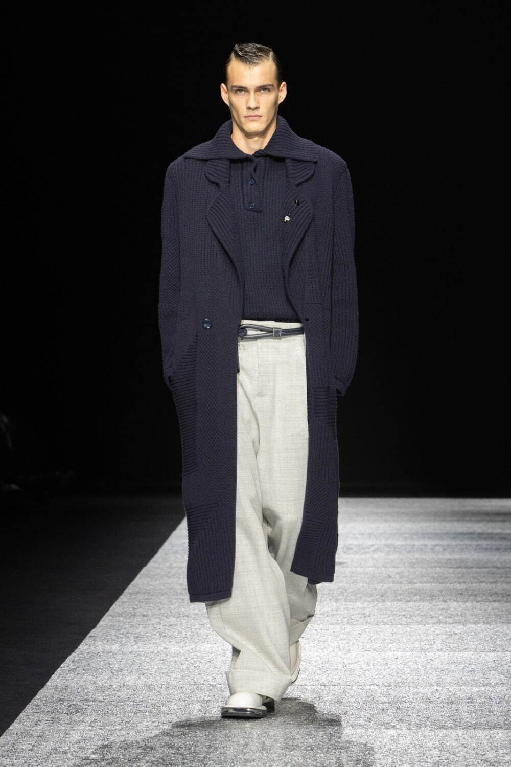 エンポリオ アルマーニ 2024-25年秋冬<span>コレクション</span> - 写真15