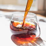 ブルーボトルコーヒー九州1号店が福岡天神に、福岡の人気パン屋コラボフード＆限定コーヒーカップも｜写真3