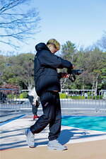 アトモス×マーモットの高機能コラボウェア、大ぶりジップのマウンテンパーカー＆カーゴパンツ｜写真72