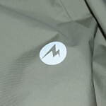 アトモス×マーモットの高機能コラボウェア、大ぶりジップのマウンテンパーカー＆カーゴパンツ｜写真19