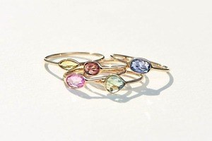 アルティーダ ウードがニュウマン新宿に新店オープン、“カラフルな天然石”煌めく1点物リング