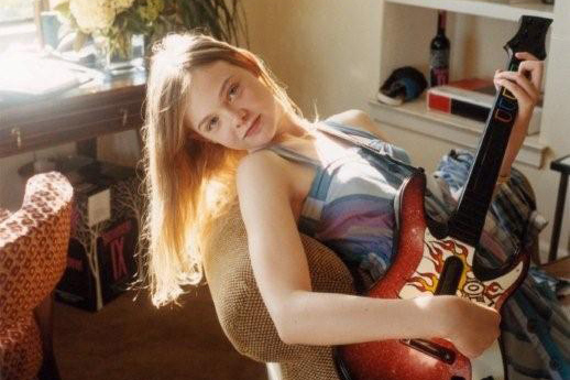 ソフィア・コッポラも参加！コアントローの女性支援チャリティアートエキシビション