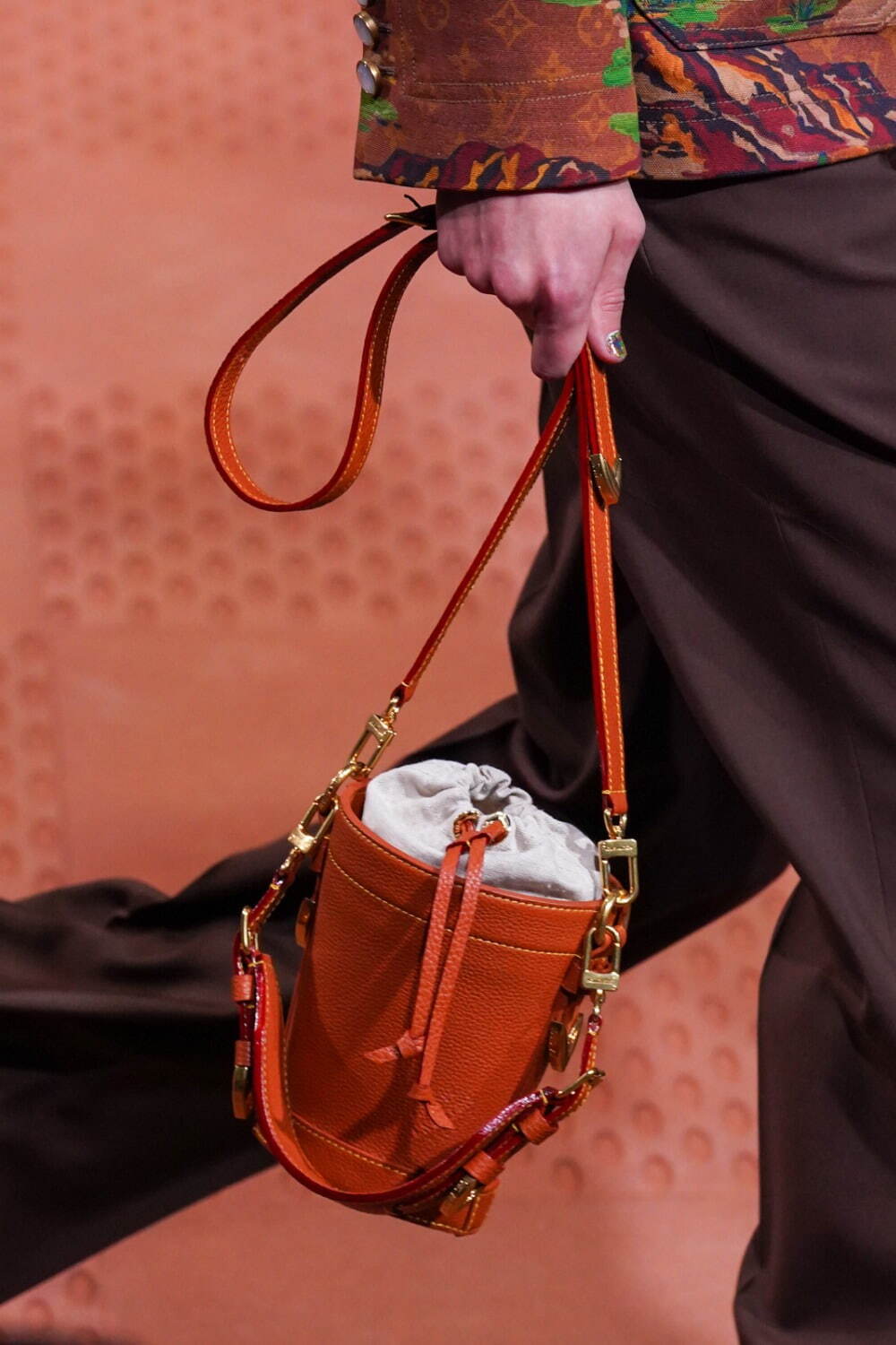 ルイ・ヴィトン(LOUIS VUITTON) 2024-25年秋冬メンズコレクション  - 写真33