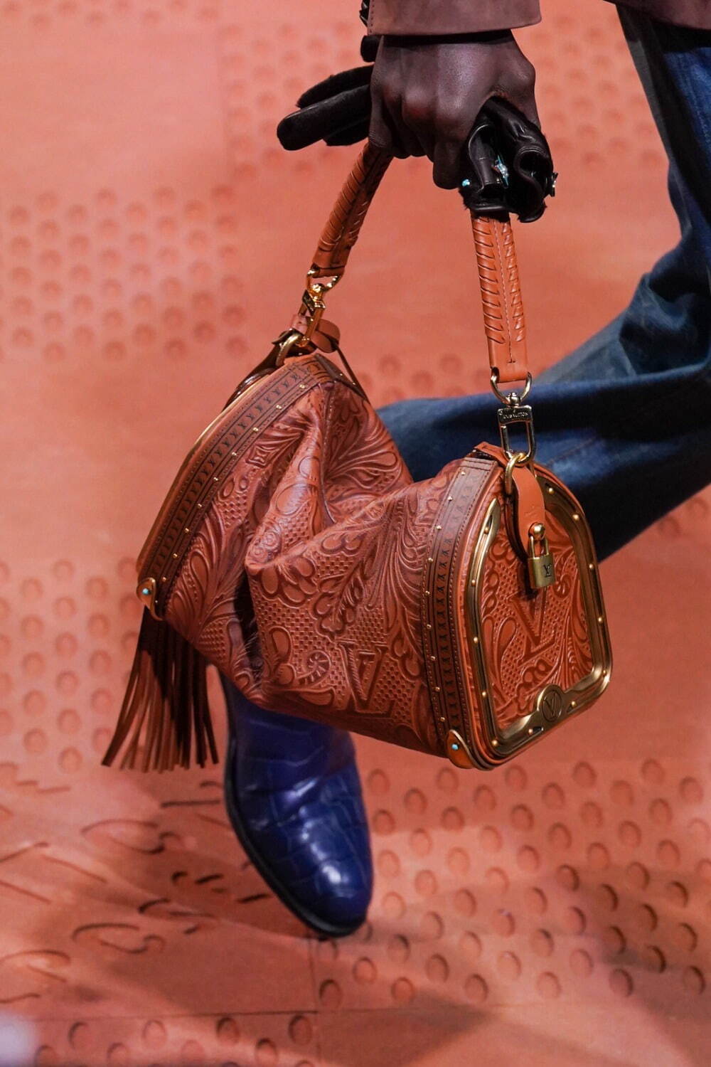 39 144 LOUIS VUITTON 2024 25