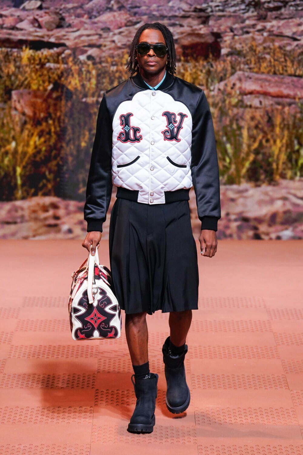 ルイ・ヴィトン(LOUIS VUITTON) 2024-25年秋冬メンズコレクション  - 写真97