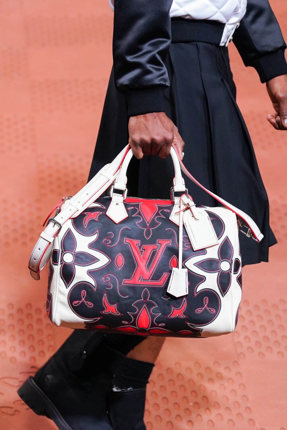 ルイ・ヴィトン(LOUIS VUITTON) 2024-25年秋冬メンズコレクション  - 写真98