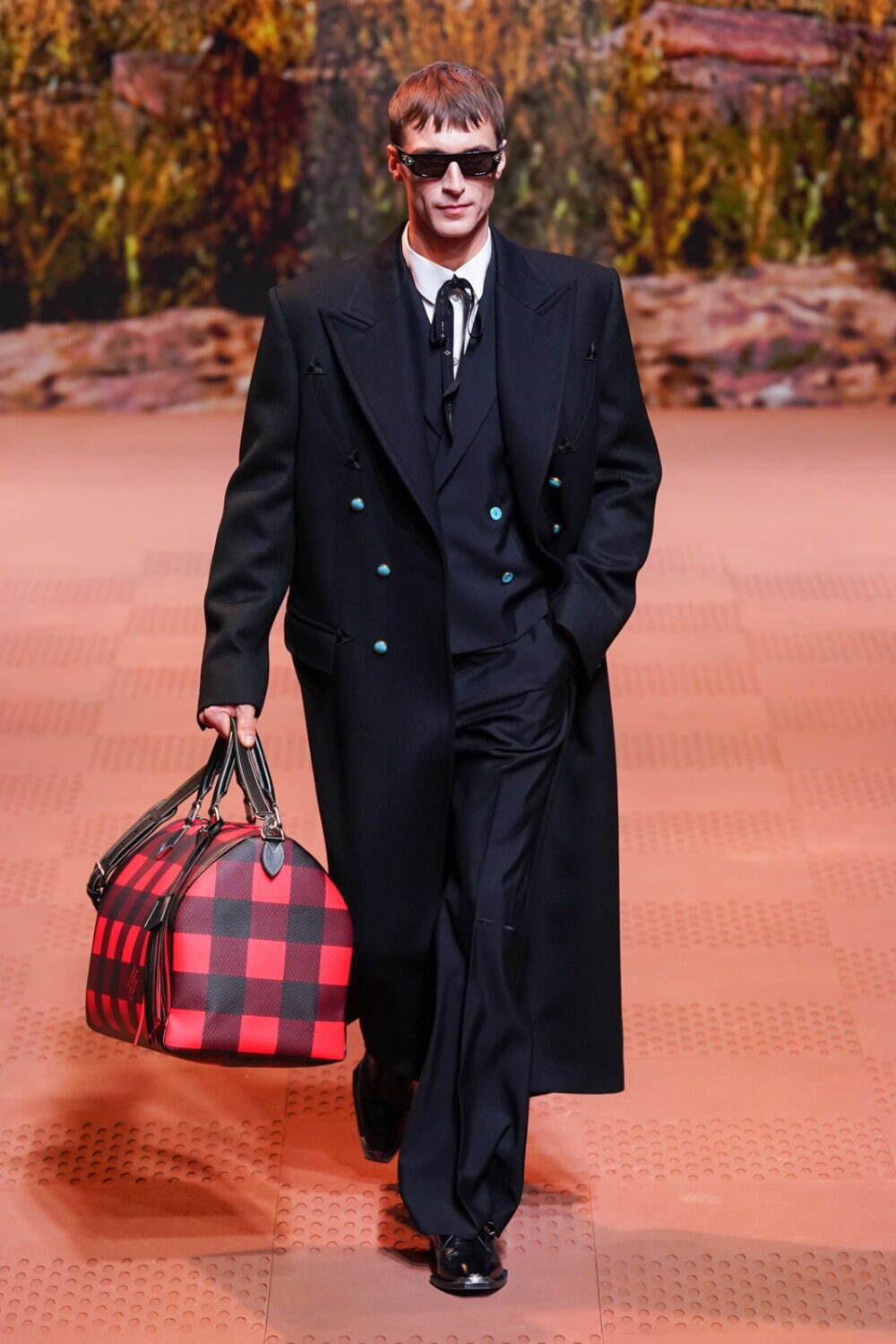 ルイ・ヴィトン(LOUIS VUITTON) 2024-25年秋冬メンズコレクション  - 写真111