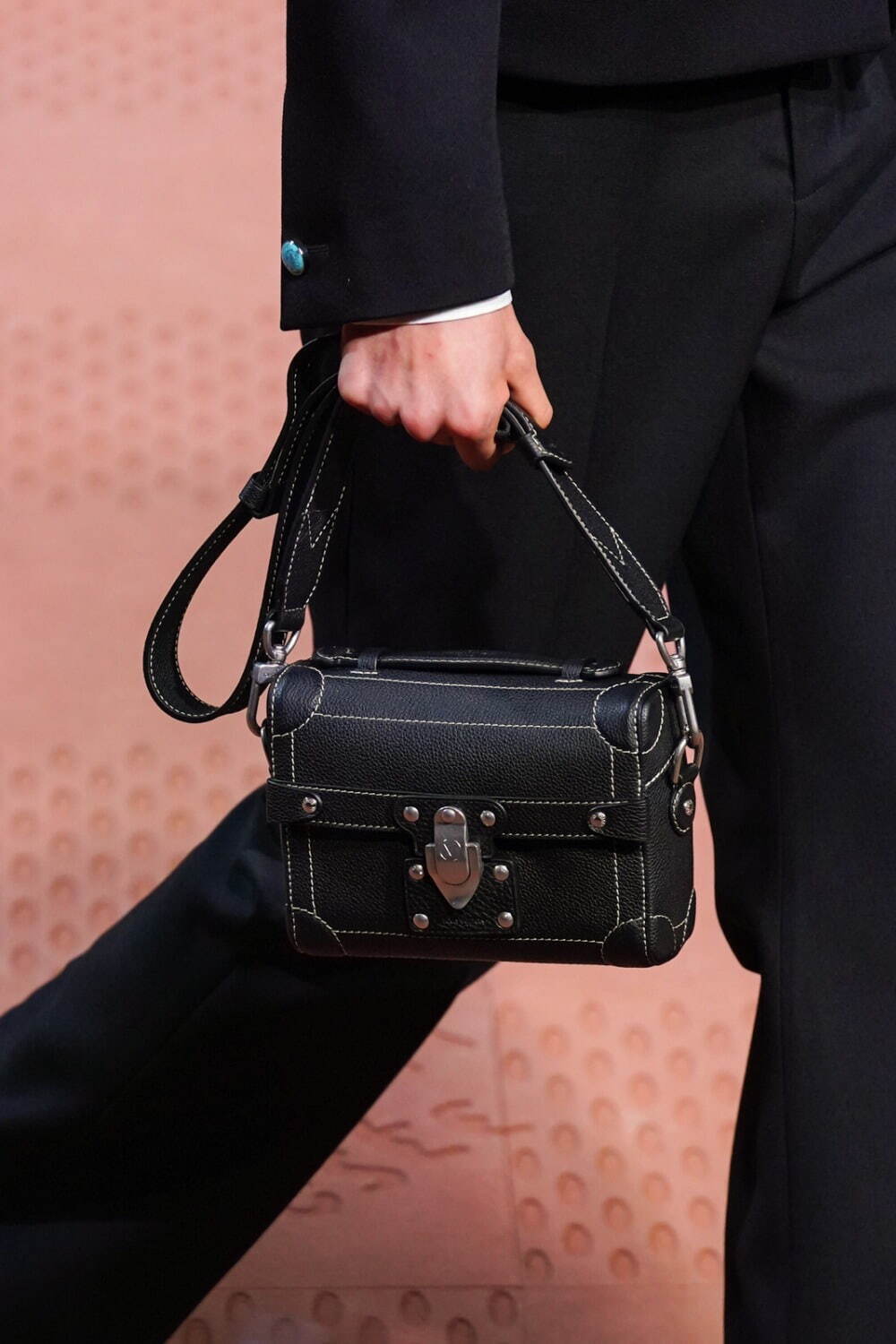 ルイ・ヴィトン(LOUIS VUITTON) 2024-25年秋冬メンズコレクション  - 写真125