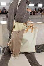 オーラリー 2024年秋冬コレクション - 昼から夜へ、移ろいの高揚感｜写真43