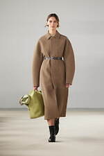 オーラリー 2024年秋冬コレクション - 昼から夜へ、移ろいの高揚感｜写真18