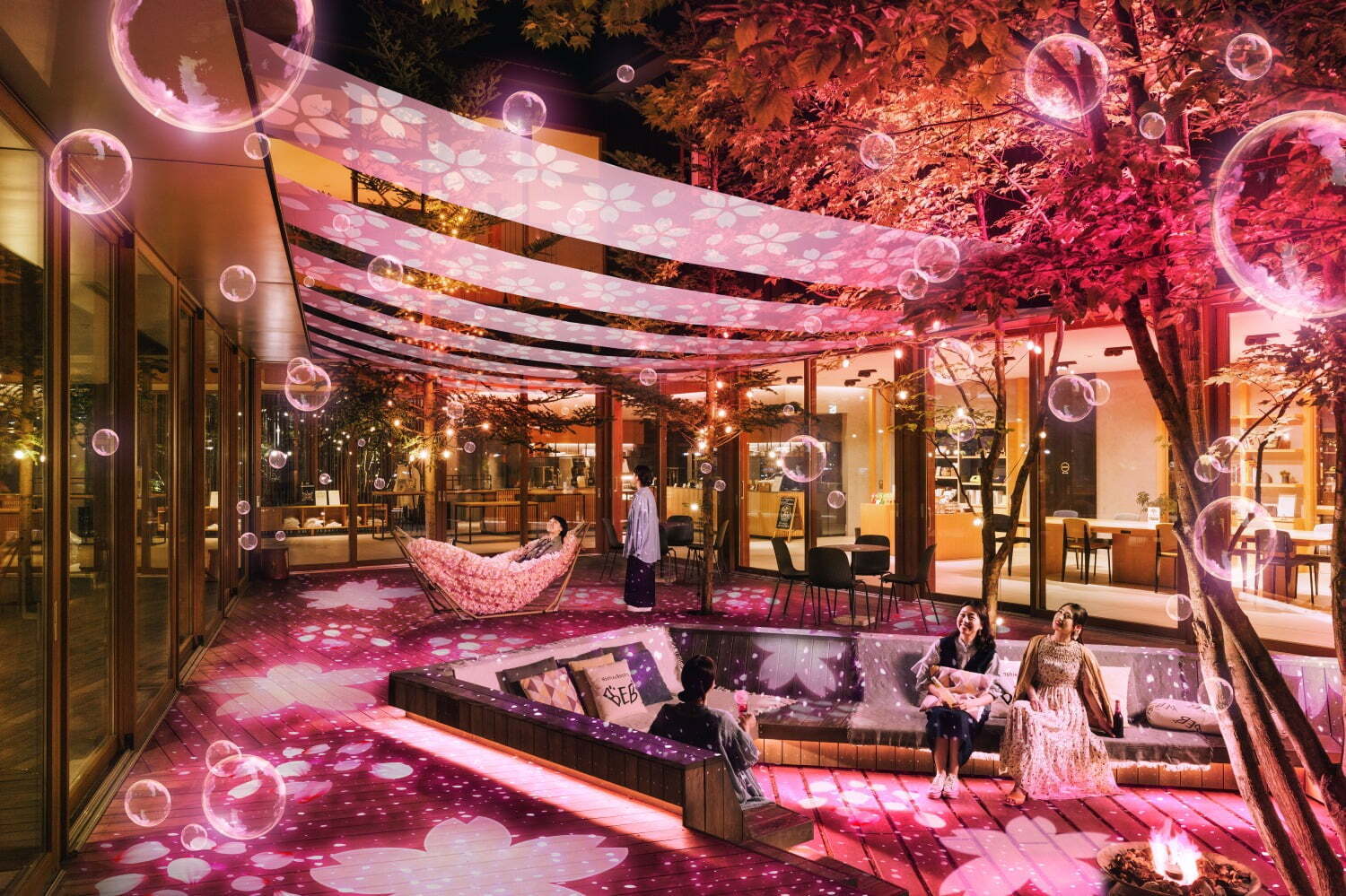 「夜桜チルナイト」“幻想的なお花見気分”楽しめる春イベント、星野リゾート BEB5 軽井沢で