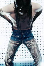 アクネ ストゥディオズ 2024年秋冬メンズコレクション - アグレッシブなデニムの装い｜写真13