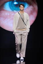 ジョルジオ アルマーニ 2024年秋冬メンズコレクション - 灰色の霧に濡れる、柔らかな気品｜写真3