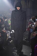 M A S U 2024年秋冬コレクション - 暗がりにきらめく光の粒子｜写真1