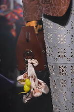 M A S U 2024年秋冬コレクション - 暗がりにきらめく光の粒子｜写真31