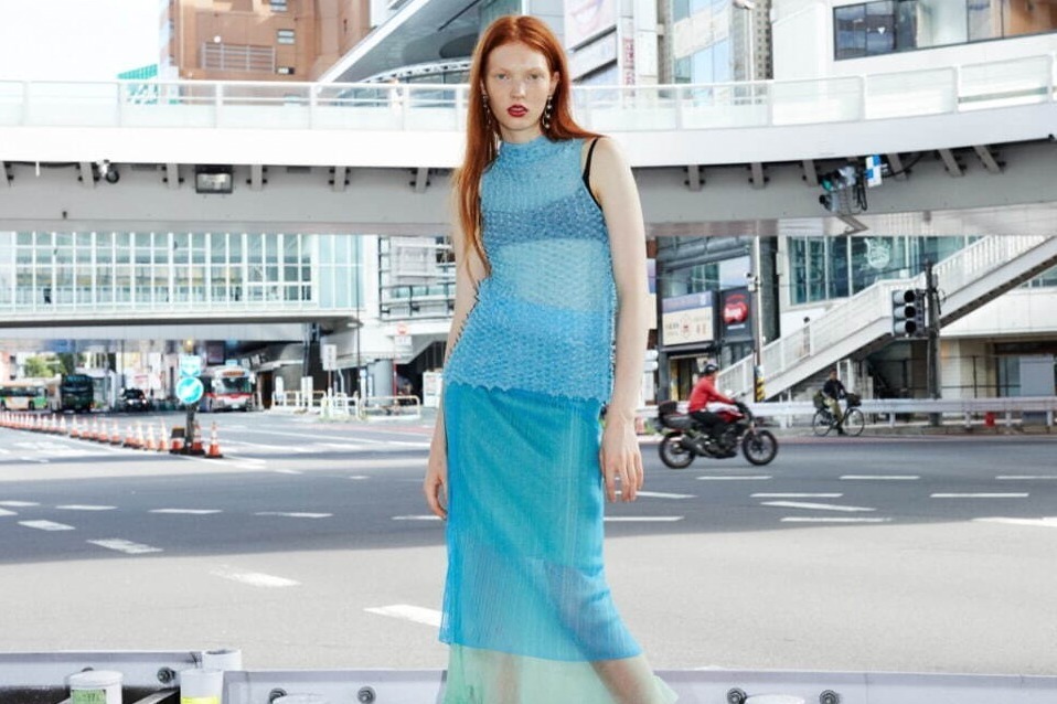 ロングスカート｜オープン セサミ クラブ24春夏、“南国フルーツ”風トゲトゲニットや花ビーズ刺繍のラメニットベスト