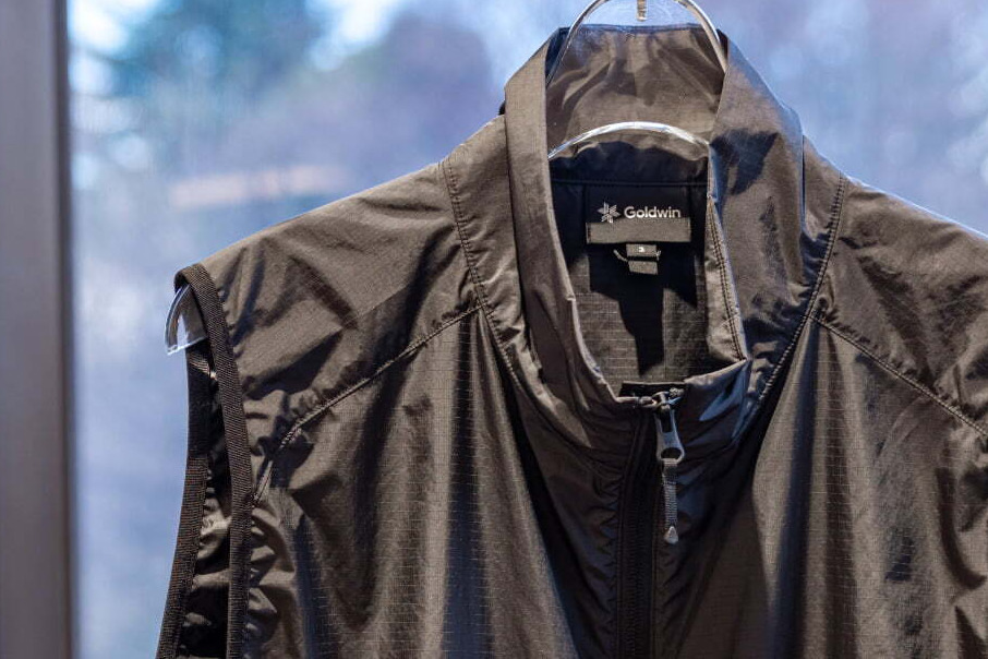 ゴールドウインとビューティー＆ユース ユナイテッドアローズ、“ボトルポケット付き”ベストなど