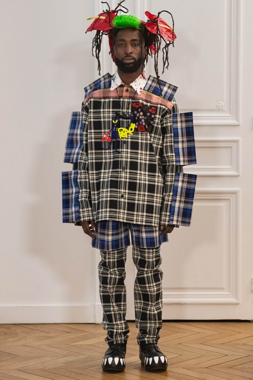 ウォルター ヴァン ベイレンドンク(Walter Van Beirendonck) 2024-25年秋冬ウィメンズ&メンズコレクション  - 写真21