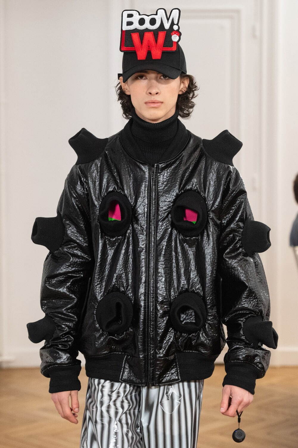 ウォルター ヴァン ベイレンドンク(Walter Van Beirendonck) 2024-25年秋冬ウィメンズ&メンズコレクション  - 写真50