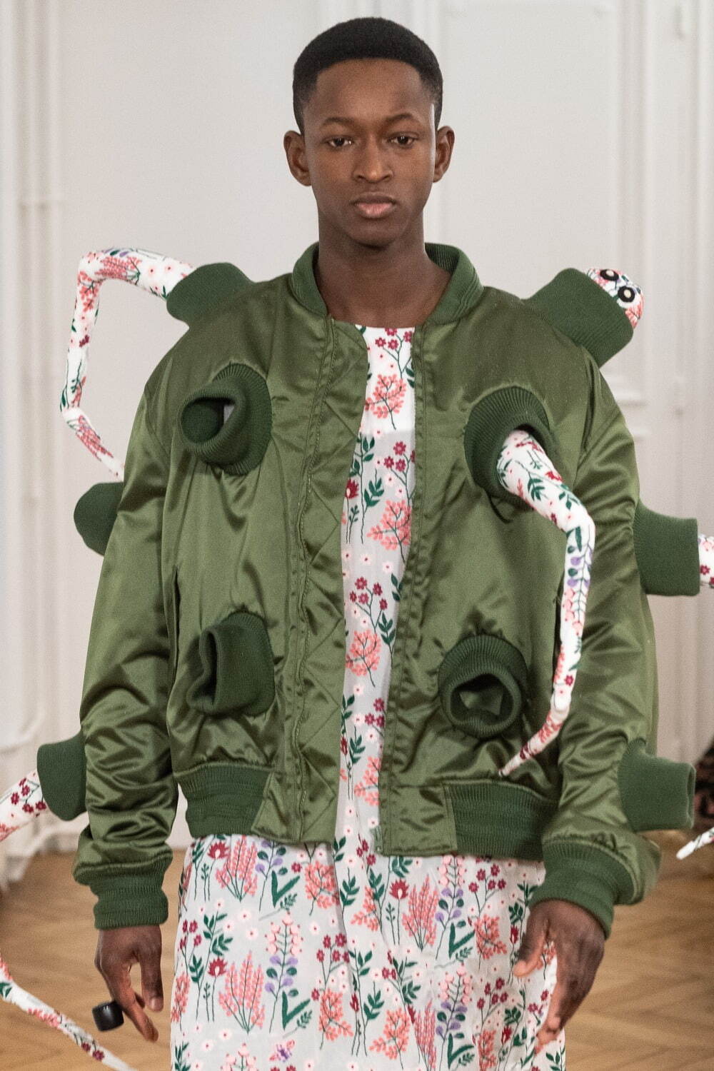 ウォルター ヴァン ベイレンドンク(Walter Van Beirendonck) 2024-25年秋冬ウィメンズ&メンズコレクション  - 写真64