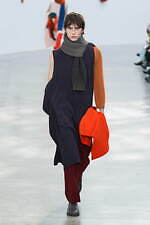 オム プリッセ イッセイ ミヤケ 2024年秋冬コレクション - 身体と衣服をつなぐ息吹｜写真9