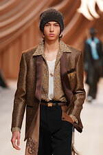 アミリ 2024年秋冬コレクション - クラシカルな佇まいに散りばめた華やぎ｜写真2