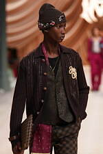 アミリ 2024年秋冬コレクション - クラシカルな佇まいに散りばめた華やぎ｜写真9