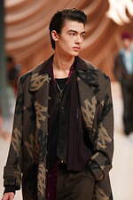 アミリ 2024年秋冬コレクション - クラシカルな佇まいに散りばめた華やぎ｜写真13