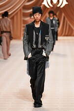 アミリ 2024年秋冬コレクション - クラシカルな佇まいに散りばめた華やぎ｜写真39