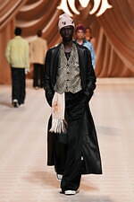 アミリ 2024年秋冬コレクション - クラシカルな佇まいに散りばめた華やぎ｜写真59