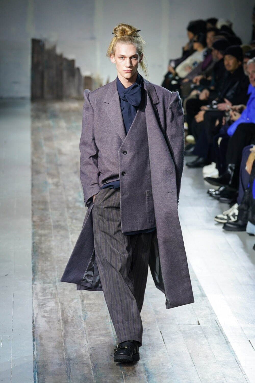 写真6/87｜ヨウジヤマモト(Yohji Yamamoto) 2024-25年秋冬メンズ
