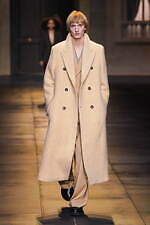 アミ 2024年秋冬コレクション - 温かみと華やぎを帯びたテーラリング｜写真14