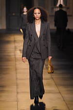 アミ 2024年秋冬コレクション - 温かみと華やぎを帯びたテーラリング｜写真15