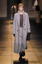 アミ 2024年秋冬コレクション - 温かみと華やぎを帯びたテーラリング｜写真26