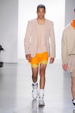 カルバン・クライン コレクション2015年春夏メンズ - 透け感やレイヤリングを重視｜写真13