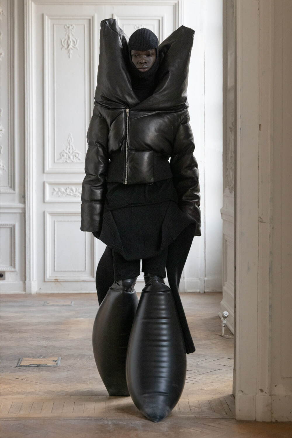 リック・オウエンス(Rick Owens) 2024-25年秋冬メンズコレクション  - 写真34