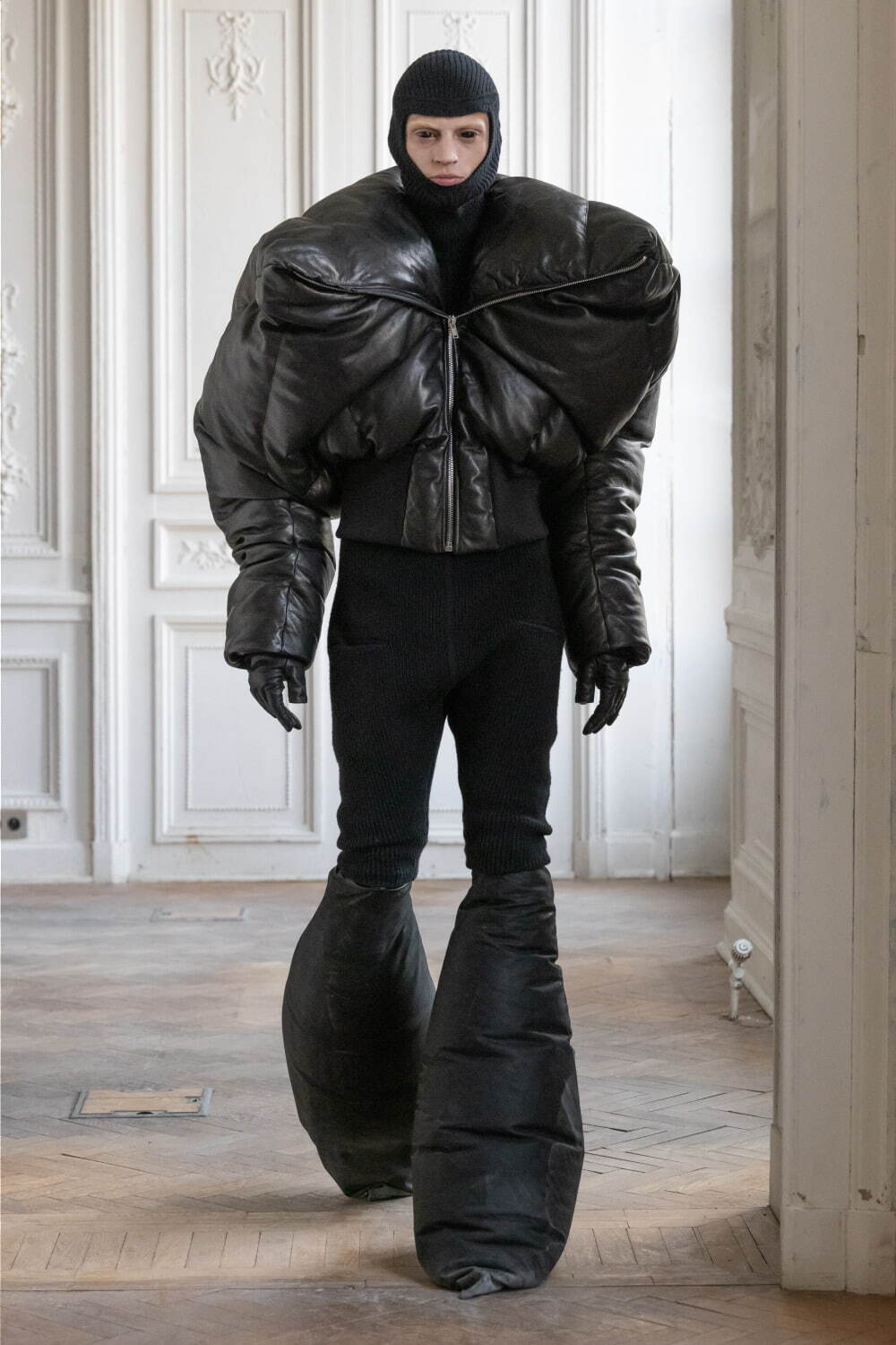 リック・オウエンス(Rick Owens) 2024-25年秋冬メンズコレクション  - 写真44