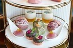 ウェスティンホテル横浜の桜アフタヌーンティー、“苺＆桜モンブラン”を飾ったガナッシュなど｜写真3