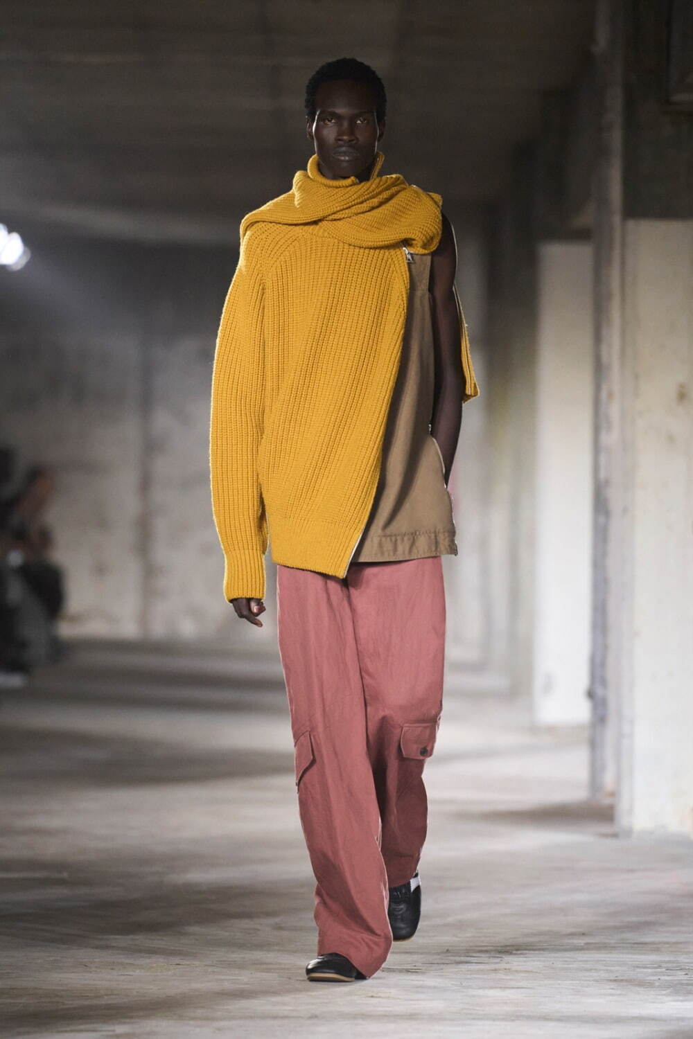 ドリス ヴァン ノッテン(DRIES VAN NOTEN) 2024-25年秋冬メンズコレクション  - 写真33