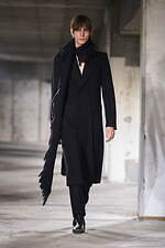 ドリス ヴァン ノッテン 2024年秋冬メンズコレクション - テーラリングの自在なる変奏｜写真4