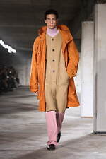 ドリス ヴァン ノッテン 2024年秋冬メンズコレクション - テーラリングの自在なる変奏｜写真35