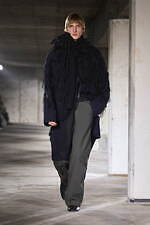 ドリス ヴァン ノッテン 2024年秋冬メンズコレクション - テーラリングの自在なる変奏｜写真57