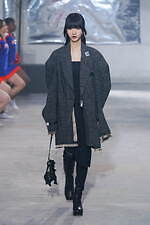 メゾン ミハラヤスヒロ 2024年秋冬コレクション - 都市の廃墟、ダイナミックな足取り｜写真5