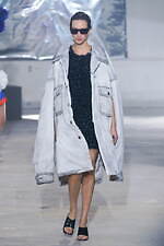 メゾン ミハラヤスヒロ 2024年秋冬コレクション - 都市の廃墟、ダイナミックな足取り｜写真13