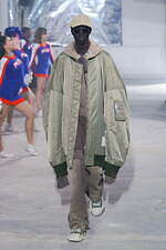 メゾン ミハラヤスヒロ 2024年秋冬コレクション - 都市の廃墟、ダイナミックな足取り｜写真21