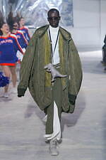 メゾン ミハラヤスヒロ 2024年秋冬コレクション - 都市の廃墟、ダイナミックな足取り｜写真28