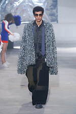 メゾン ミハラヤスヒロ 2024年秋冬コレクション - 都市の廃墟、ダイナミックな足取り｜写真66