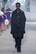 メゾン ミハラヤスヒロ 2024年秋冬コレクション - 都市の廃墟、ダイナミックな足取り｜写真70