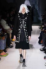 コム デ ギャルソン・オム プリュス 2024年秋冬コレクション - 理性の解剖学｜写真25