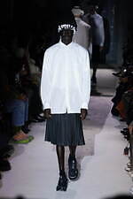 コム デ ギャルソン・オム プリュス 2024年秋冬コレクション - 理性の解剖学｜写真28